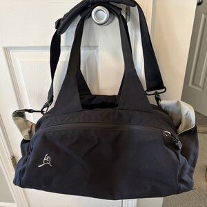 Duffel Bag - Lightweight Travel & Gym Carry